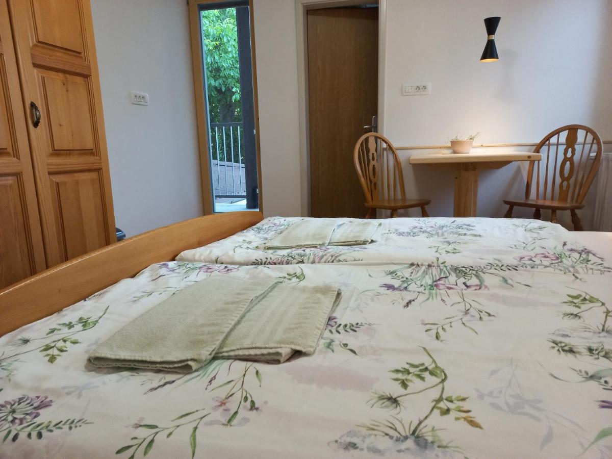 Bed and Breakfast Sobe Levc Mozirje Exterior foto